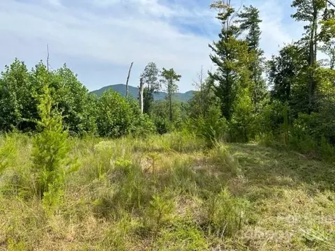 Grandin Road, Lenoir, NC 28645