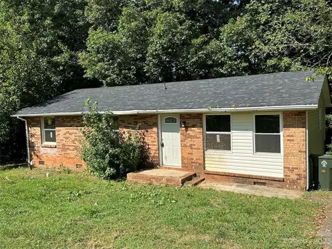 2015 Redwood Cir, Kings Mountain, NC 28086