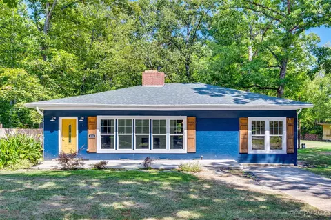 319 Simrill Ave, York, SC 29745