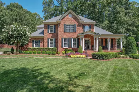 2502 Gleneagles Dr, Gastonia, NC 28056