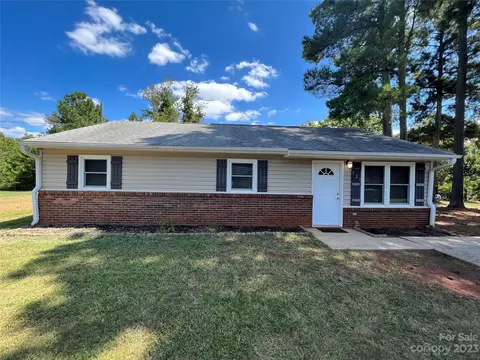 132 Akers Lndg, Ellenboro, NC 28040
