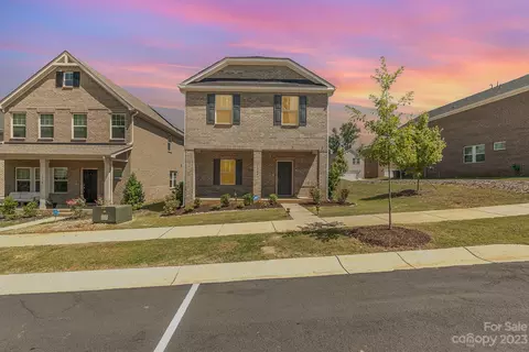 1304 Colgher St, Charlotte, NC 28227