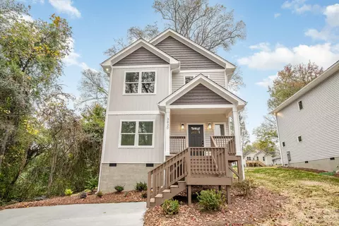 3430 Peligreni St, Charlotte, NC 28208