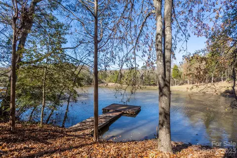 294 Carroll Cv, Lake Wylie, SC 29710