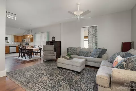 332 Chestnut Ave, Kannapolis, NC 28081 photo 9