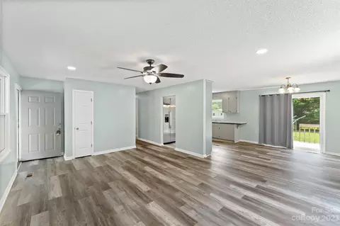 4095 Section House Rd, Hickory, NC 28601 photo 4