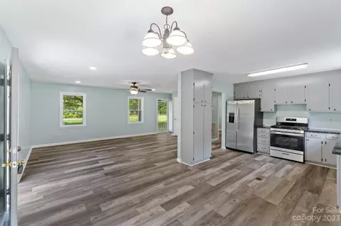 4095 Section House Rd, Hickory, NC 28601 photo 6