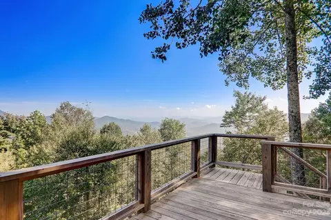95 Ridge Top Circle Rd, Clyde, NC 28721 photo 2