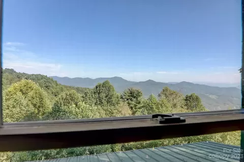 95 Ridge Top Circle Rd, Clyde, NC 28721 photo 5