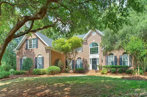 4001 Kronos Pl, Charlotte, NC 28210