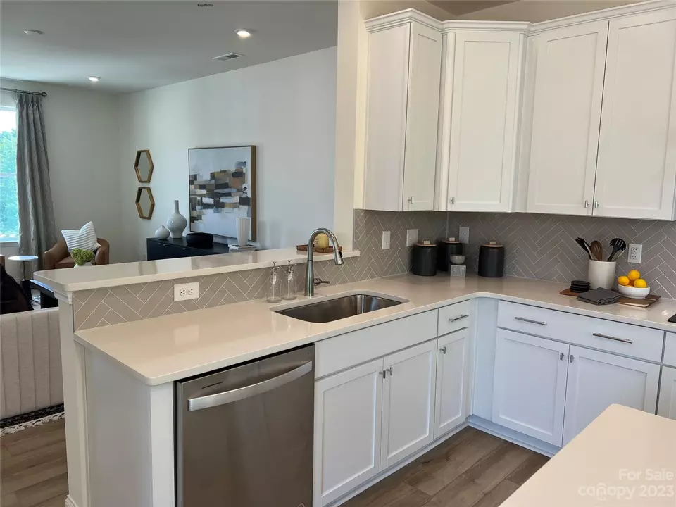  502 N Sharon Amity 1 Rd #1, Charlotte, NC 28211 photo 8