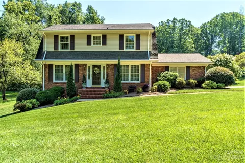 304 7th Street Ne Pl NE, Conover, NC 28613
