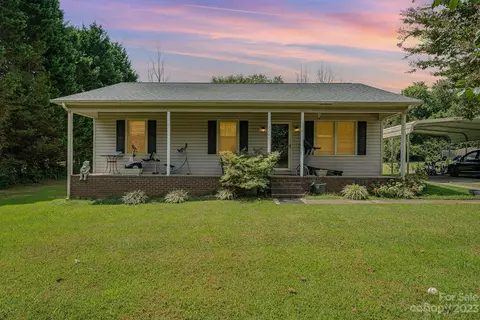 2781 Saint James Church Rd, Denver, NC 28037