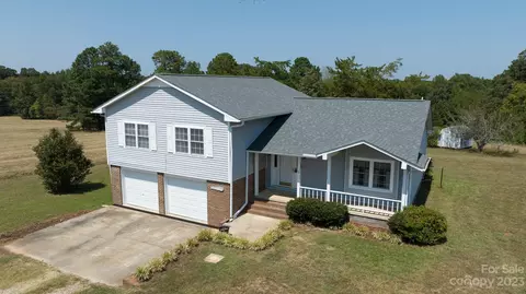 1357 Belaire Dr, Chester, SC 29706
