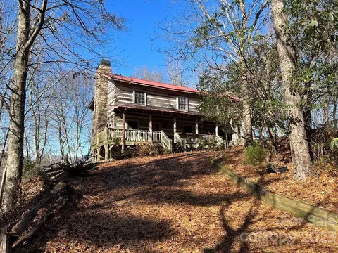 672 Noon Day Sun Rdg, Topton, NC 28781