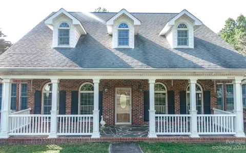 10105 Washam Potts Rd, Cornelius, NC 28031
