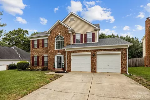 13820 Hatton Cross Dr, Charlotte, NC 28278