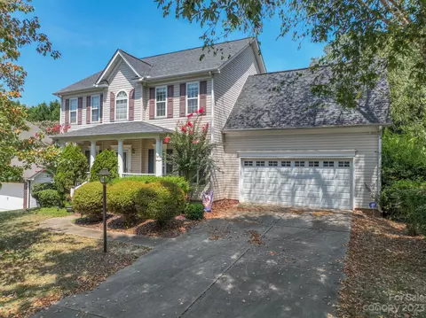 8808 Pristine Ct, Huntersville, NC 28078