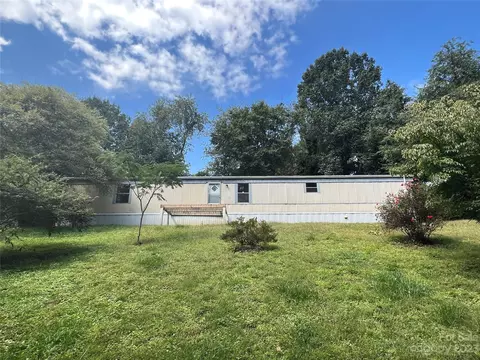 1640 Falls Rd, Valdese, NC 28690