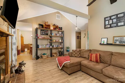400 Settlement Dr, Midland, NC 28107 photo 6