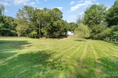 400 Settlement Dr, Midland, NC 28107 photo 25