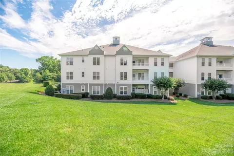 10125 Westmoreland 2e Rd #2E, Cornelius, NC 28031