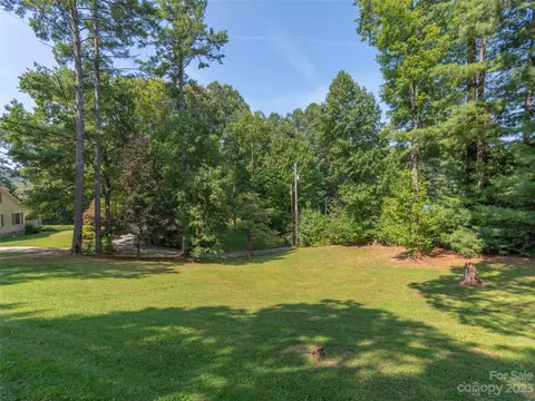 167 Paradise Cir, Clyde, NC 28721 photo 18