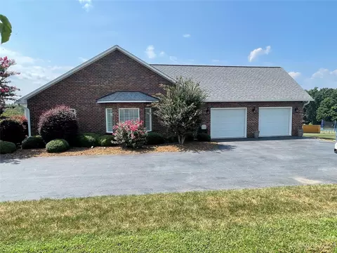 2553 Genes Loop #36, Morganton, NC 28655 photo 4