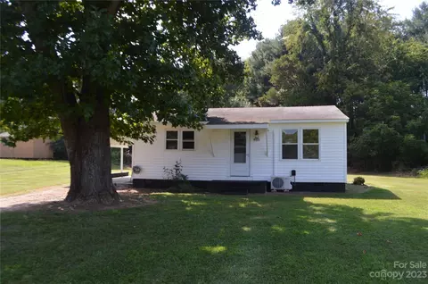 4105 Shoun Dr, Hudson, NC 28638