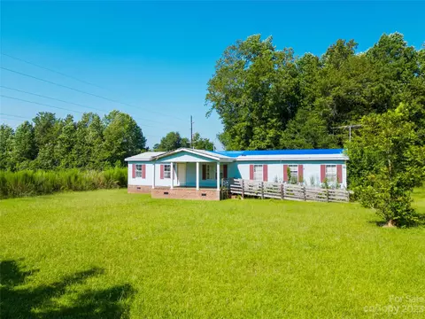 206 Fox St, Whiteville, NC 28472