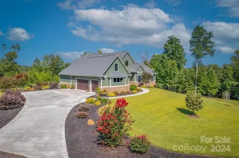398 Mapleton Ln, Columbus, NC 28722 photo 3