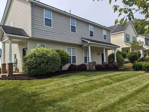 16524 Ambassador Park Dr, Huntersville, NC 28078