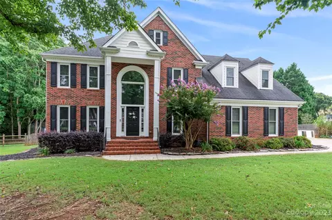 16302 Ranger Trl, Huntersville, NC 28078