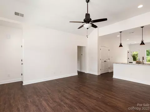 116 Stanton St, Clover, SC 29710 photo 3
