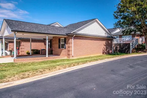 6283 Iris Ct, Denver, NC 28037 photo 5
