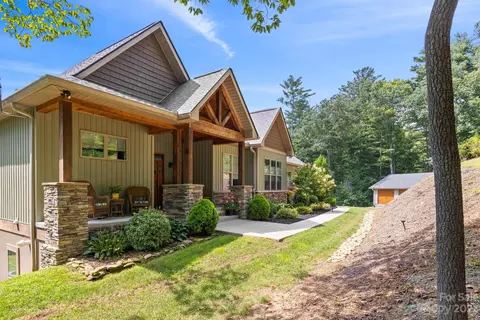 962 Windover Dr, Brevard, NC 28712 photo 2