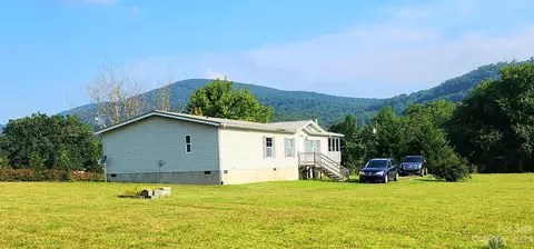 1040 Old Clear Creek Rd, Hendersonville, NC 28792