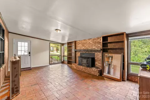 206 Mull Ln, Morganton, NC 28655 photo 5