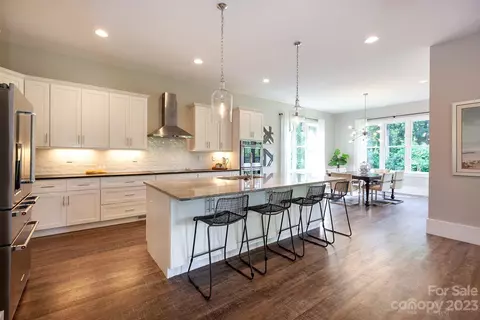 720 E 17th St, Charlotte, NC 28205