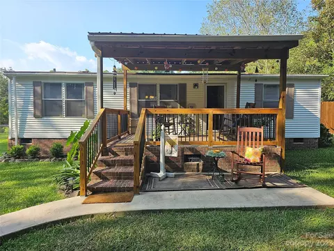 130 Rawls 1 Rd, Great Falls, SC 29055