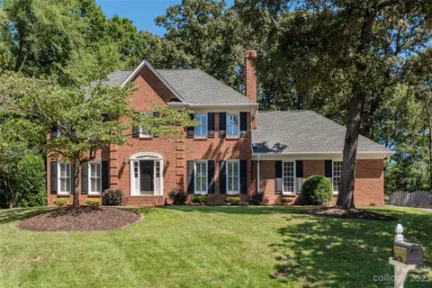 7155 Fairhill Pl, Charlotte, NC 28270
