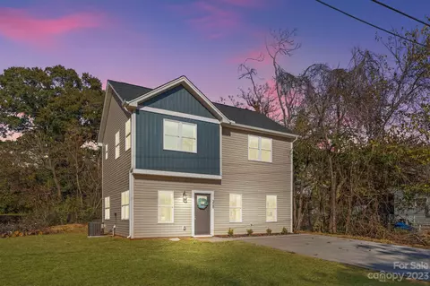 308 Winston Ave, Statesville, NC 28677