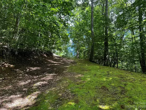 00 226 Hwy, Bakersville, NC 28705