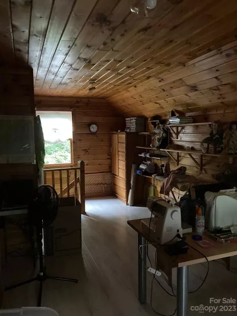 1083 Buck Mountain Rd, Purlear, NC 28665 photo 9