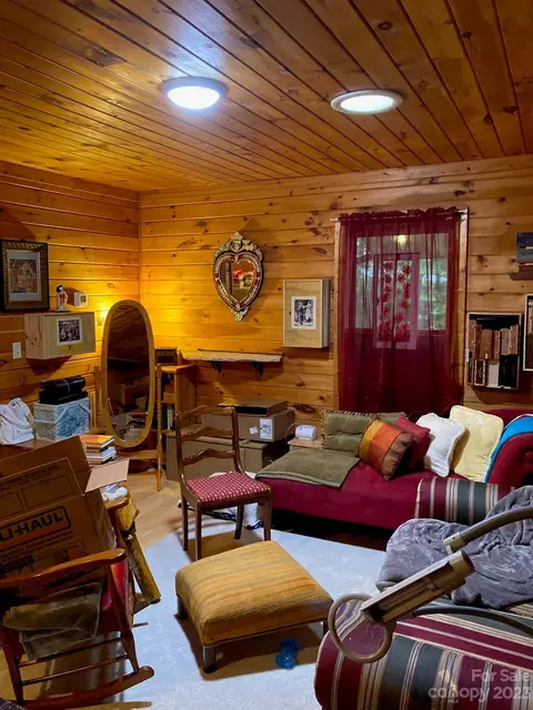 1083 Buck Mountain Rd, Purlear, NC 28665 photo 5