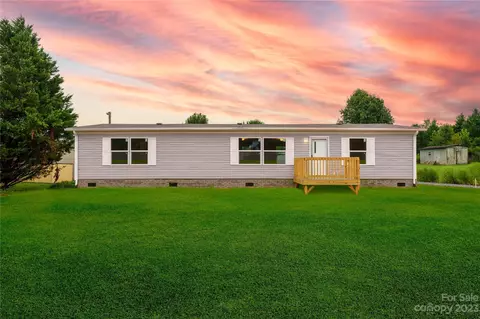 3584 Cameo Ln, Lenoir, NC 28645