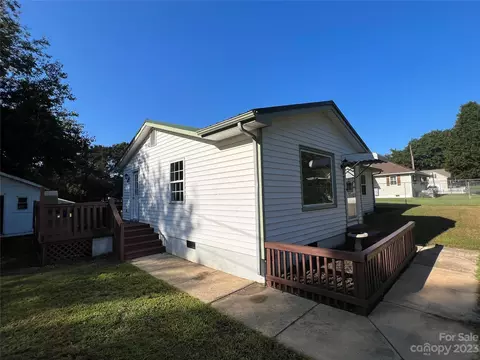 406 E Catawba Ave, Mount Holly, NC 28120