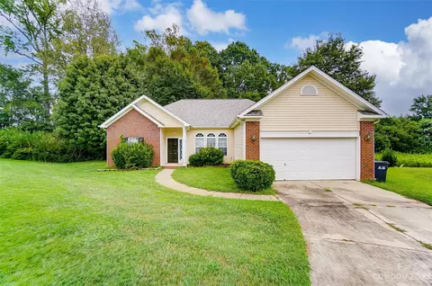 10142 Mayhurst Ct, Charlotte, NC 28213