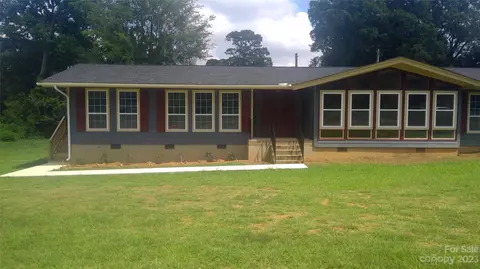 1811 Little Rock Rd, Charlotte, NC 28214
