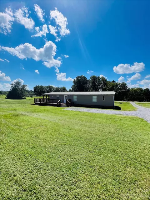 5310 Fallston Rd, Lawndale, NC 28090